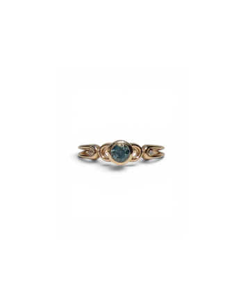 Great Encounter Ring - Grey Blue Sapphire